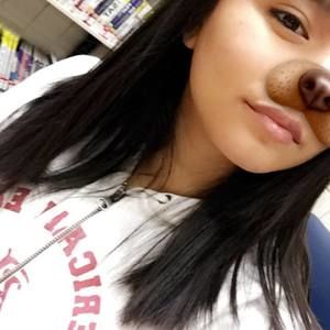 Meet your Posher, Ashley